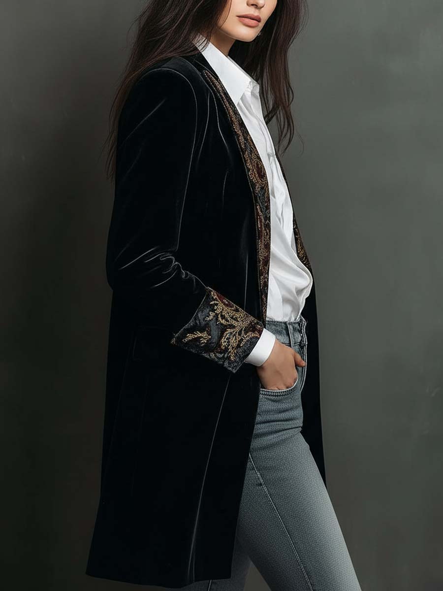 Isabel | Blazer Ajustado con Estampado Barroco en Negro