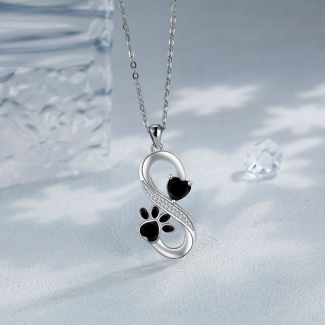 Collar Corazón con Diseño Infinito y Huella
