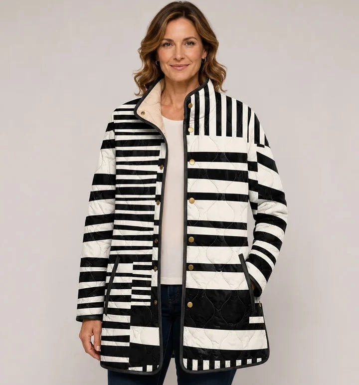 Hellevi | Chaqueta gráfica acolchada en blanco y negro con rayas