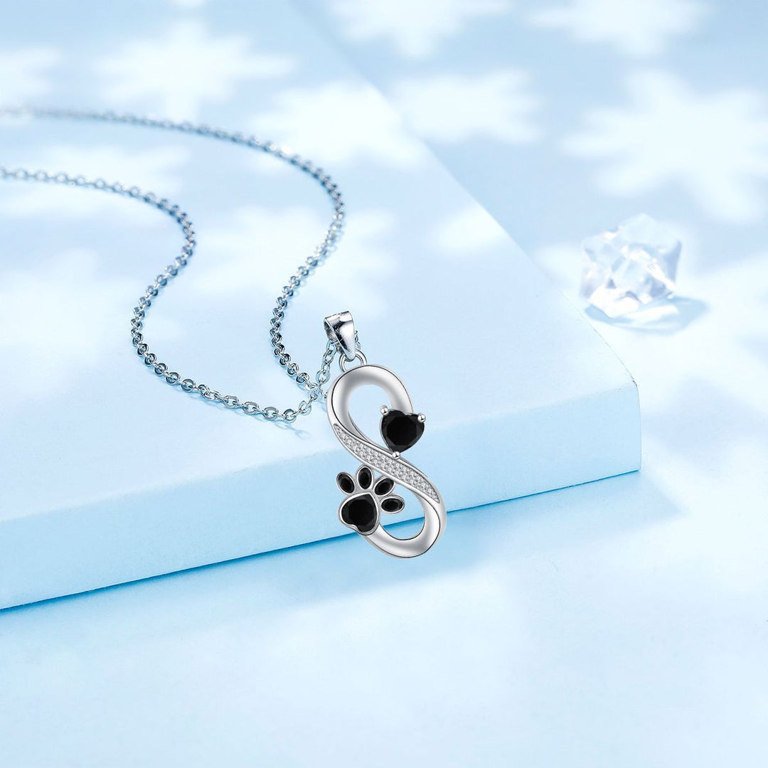 Collar Corazón con Diseño Infinito y Huella