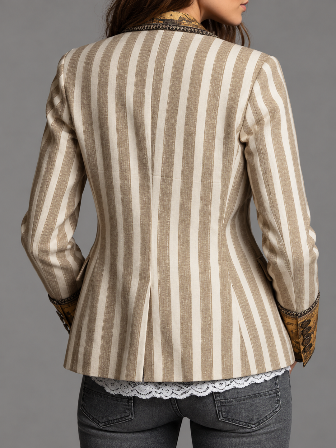 Claudia | Blazer Bohemio a Rayas con Cuello Estampado