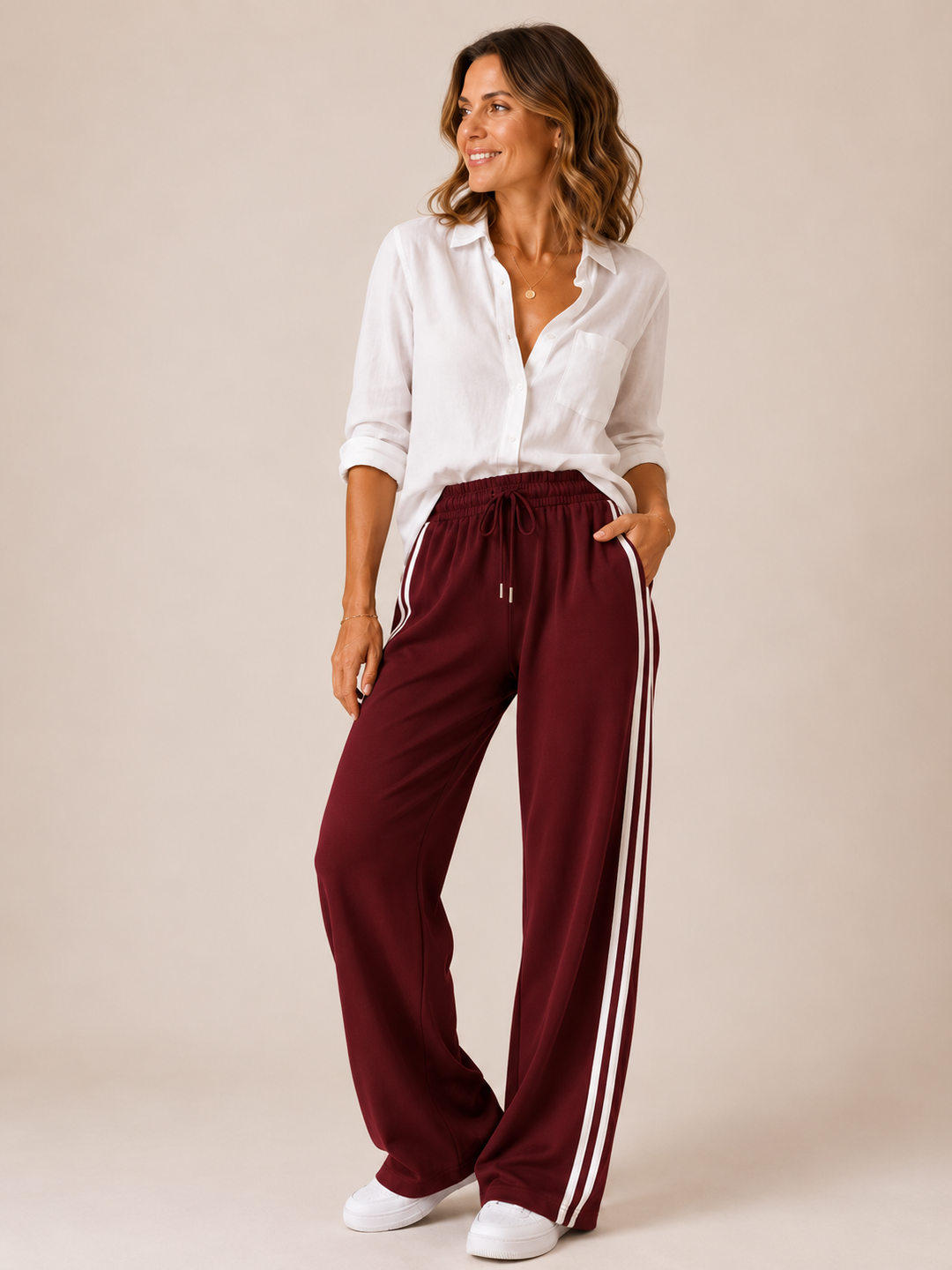 Noelia | Pantalón de Ropa Deportiva Mujer Pierna Ancha Franjas Laterales