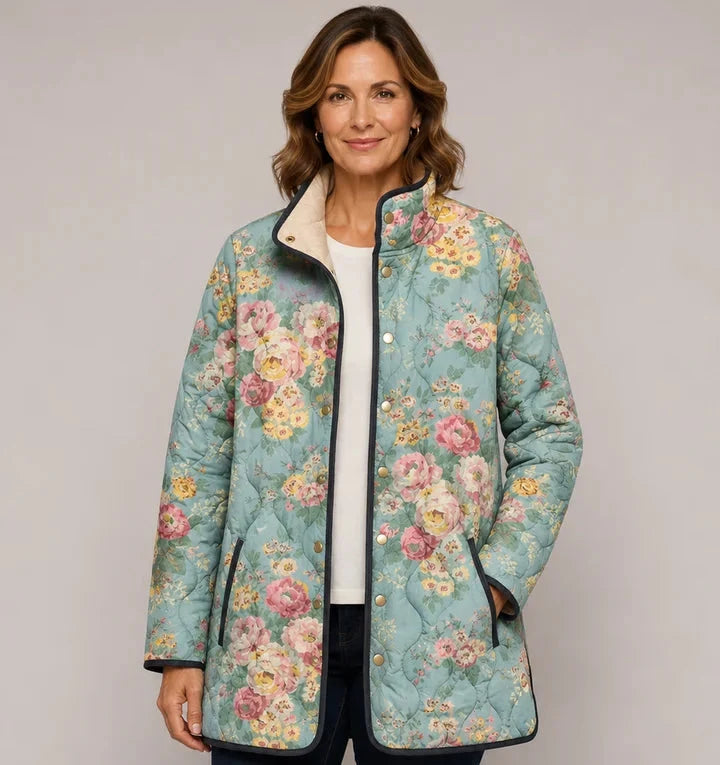 Tuulikki | Chaqueta acolchada verde menta con estampado de rosas