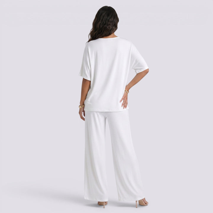 Conjunto Mujer con Pantalón Ancho Cuello Pico