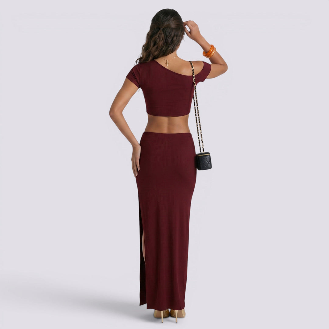 Conjunto Mujer Top y Falda Asimétrica