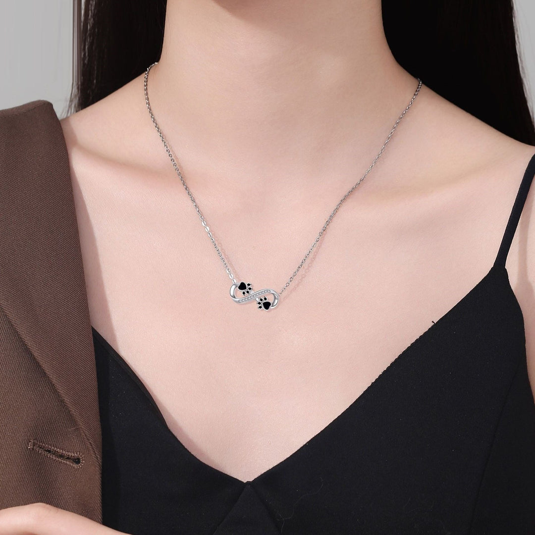 Collar Infinito con Circonitas
