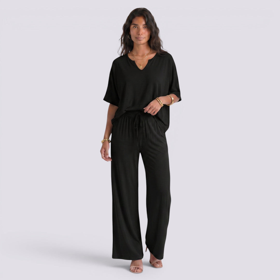 Conjunto Mujer con Pantalón Ancho Cuello Pico