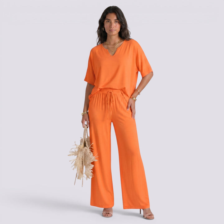 Conjunto Mujer con Pantalón Ancho Cuello Pico
