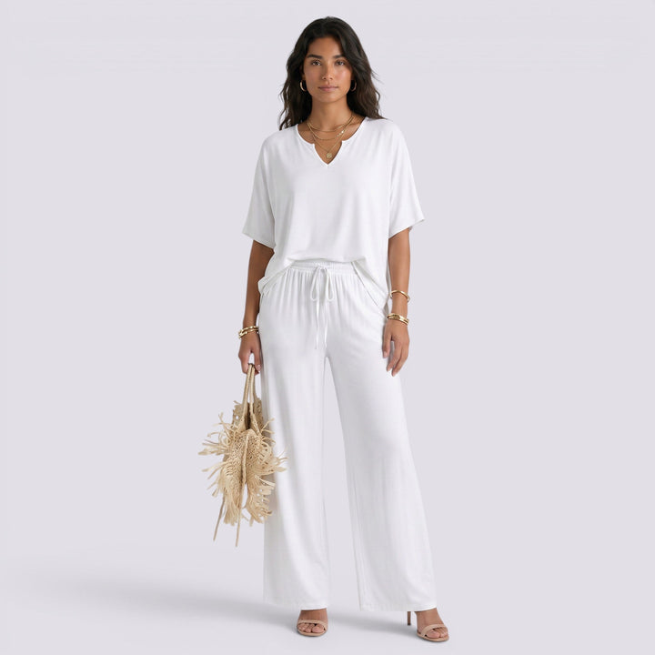 Conjunto Mujer con Pantalón Ancho Cuello Pico