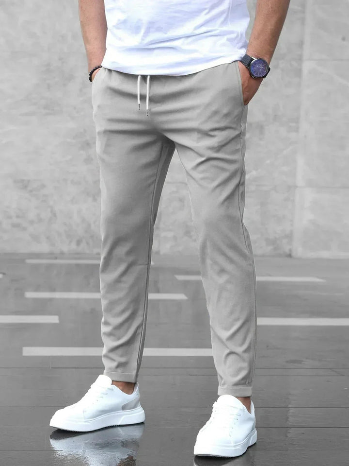 Iker | Pantalón Jogger Chino Hombre Cintura Elástica Corte Slim