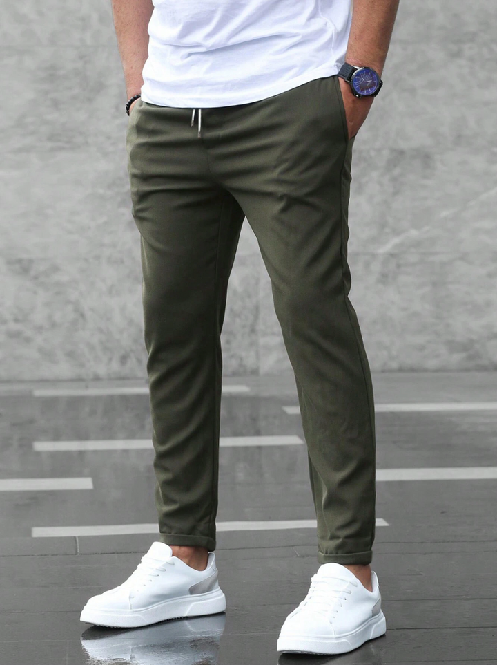 Iker | Pantalón Jogger Chino Hombre Cintura Elástica Corte Slim