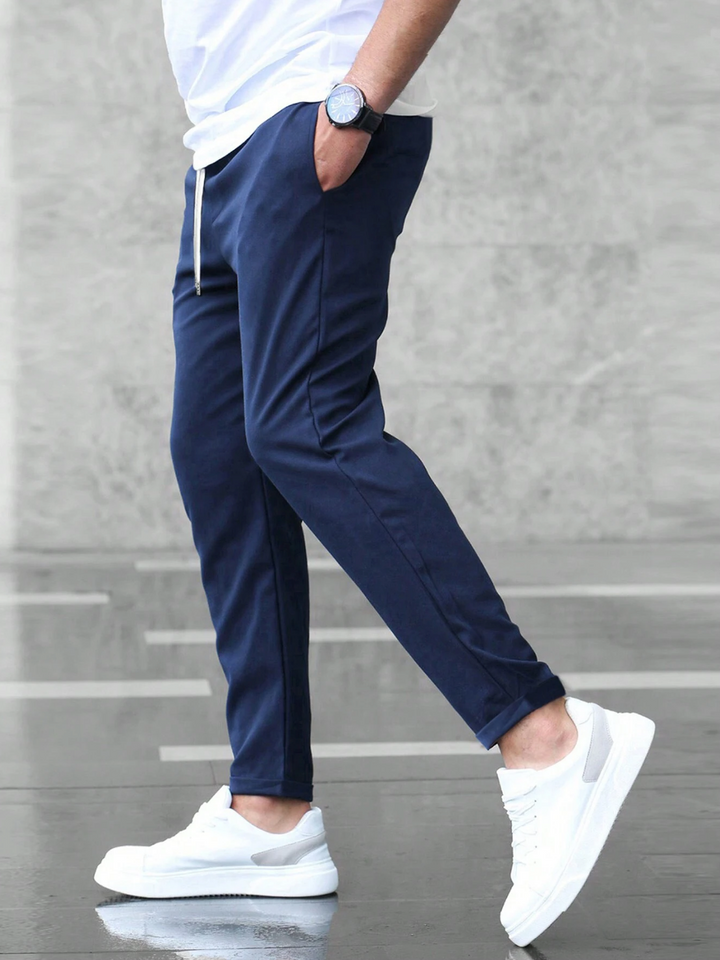 Iker | Pantalón Jogger Chino Hombre Cintura Elástica Corte Slim