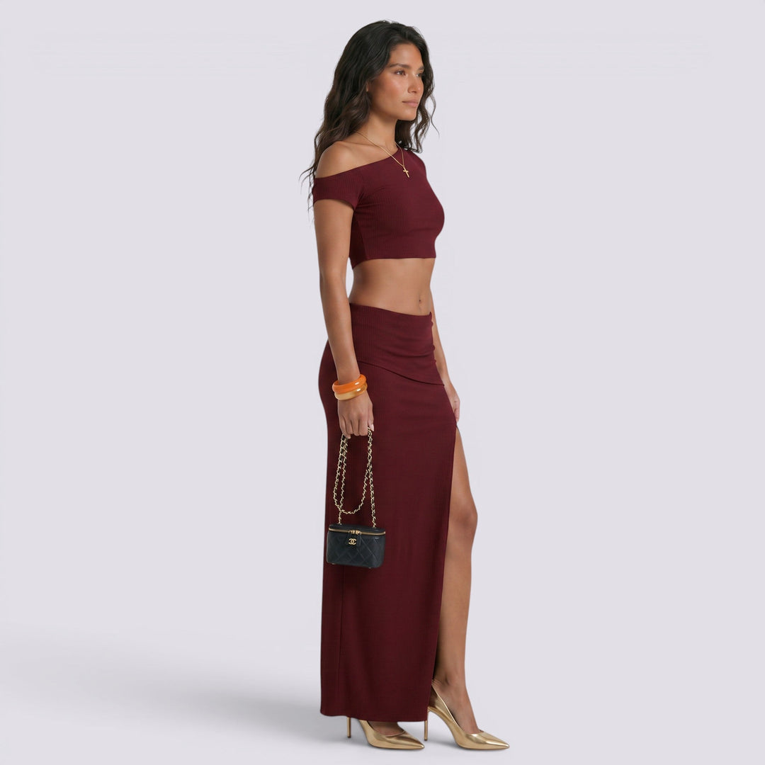 Conjunto Mujer Top y Falda Asimétrica